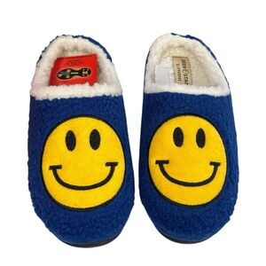 New in box Men’s Deer stag slippers